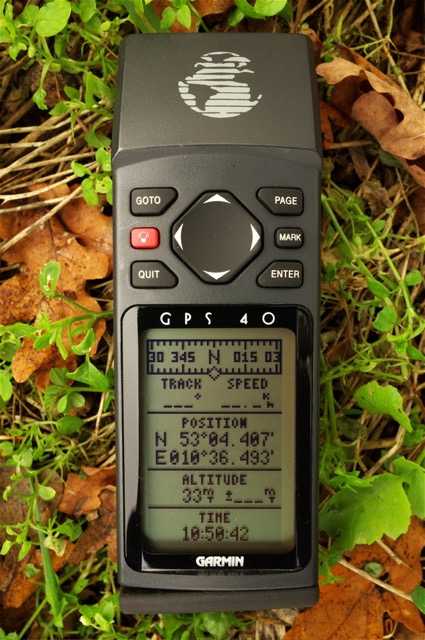 Garmin GPS 40.jpg